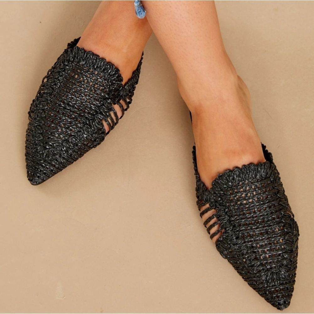 A.NEW DAY POINTED TOE WOMEN"S MULES SHOE